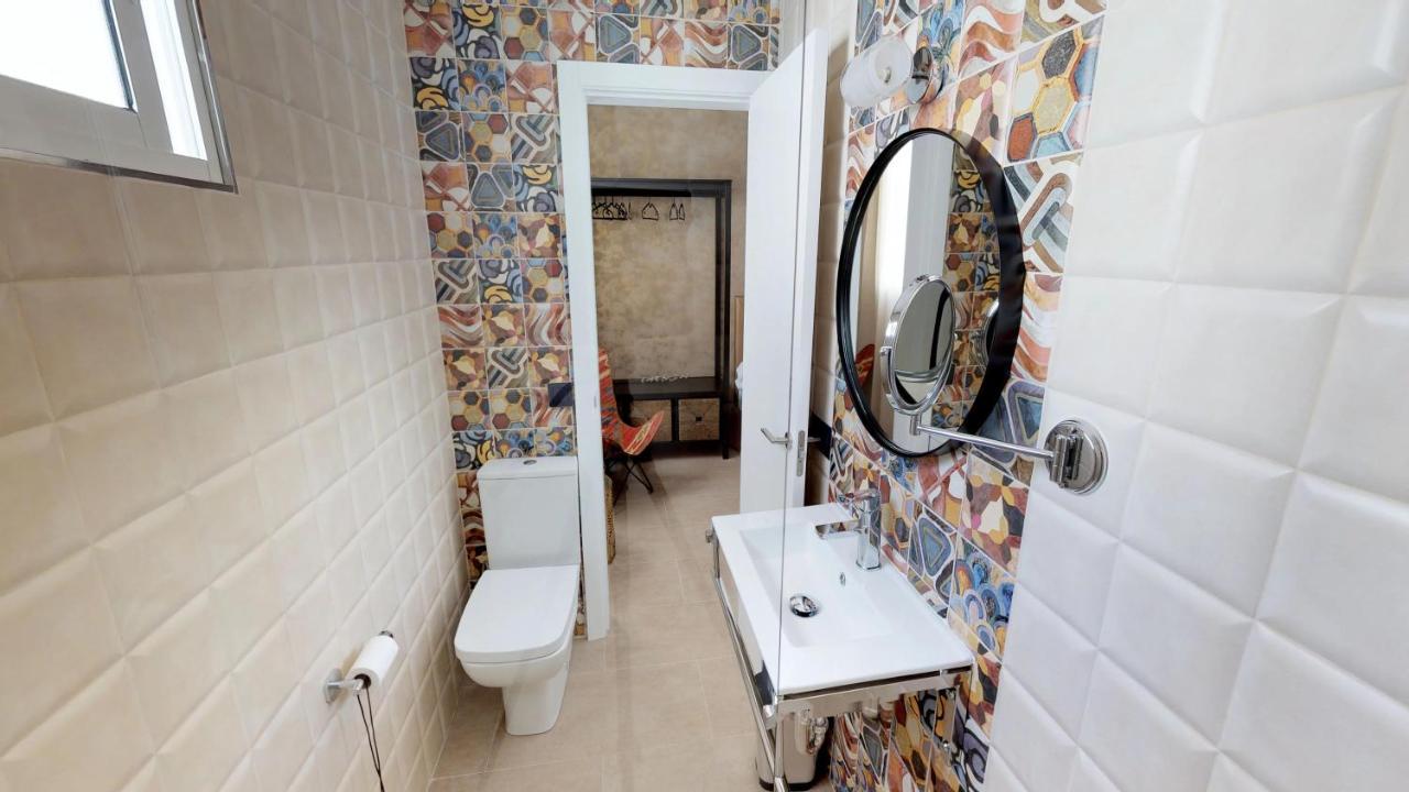 Hostal Boutique La Espanola Rota Bagian luar foto
