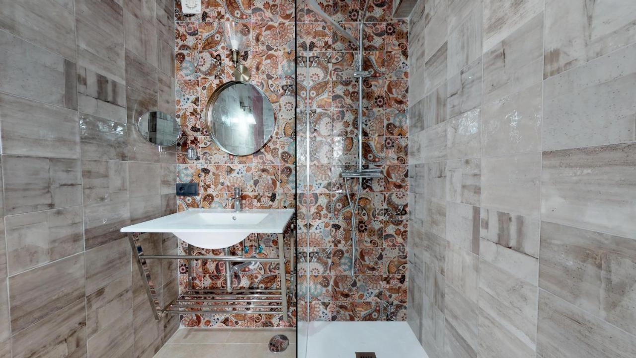 Hostal Boutique La Espanola Rota Bagian luar foto