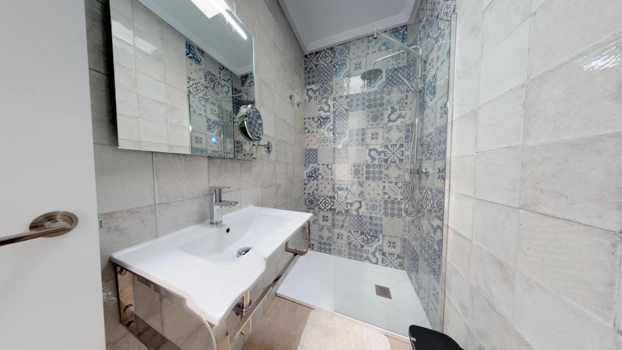 Hostal Boutique La Espanola Rota Bagian luar foto
